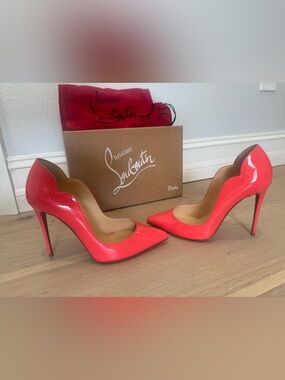 Christian Louboutin Hot Chick pumps Coral Patent Leather